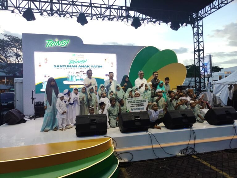 Ramadan Berkah! Pegadaian Manado Gelar “TRING!” Santuni Puluhan Yatim Piatu Sambil Ajak Masyarakat Melek Investasi Emas