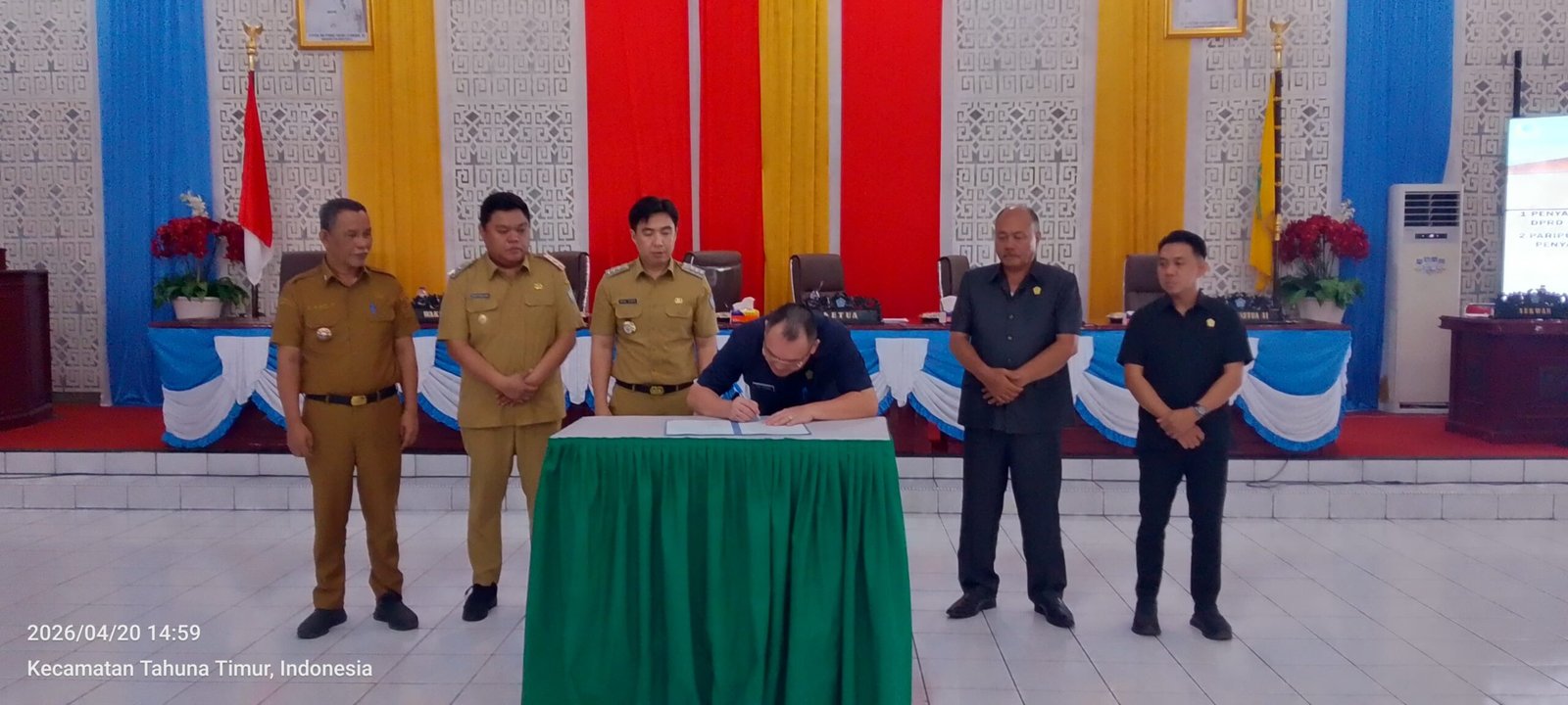 Paripurna DPRD Sangihe Bahas LKPJ 2025 dan Ranperda Sampah, Thungari: Ini Momentum Penting