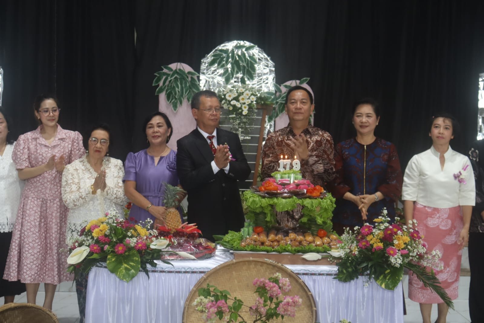 Ibadah Syukur HUT Ke 179 Syaloom Sarongsong, Wali Kota Caroll Senduk Ajak Jemaat  Dukung Program Pemerintah