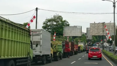 Diduga ‘Sakti’, Suami-Istri Ci Deby & Buang Kuras Solar Subsidi di SPBU Pineleng
