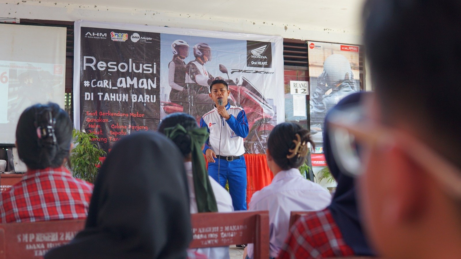 Edukasi Safety Riding Jadi Bekal Penting bagi Pelajar SMPN 2 Manado
