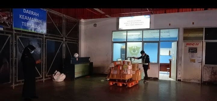 ‎‎Deteksi Dini Bahan Peledak di Bandara Sam Ratulangi, Ternyata Alat Kalibrasi‎‎
