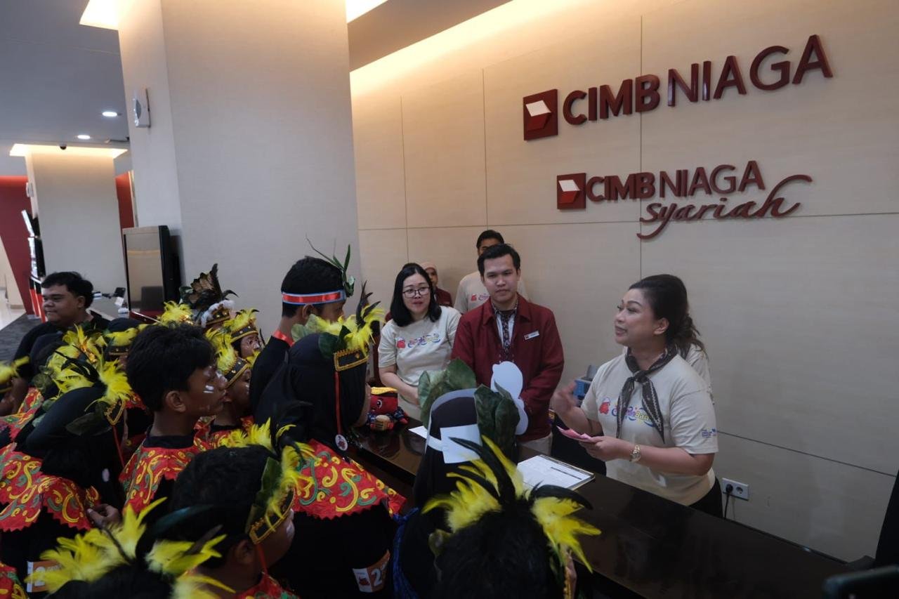 CIMB Niaga Ajak 250 Siswa SD Keliling Bank, Dukung Bulan Literasi OJK 2026